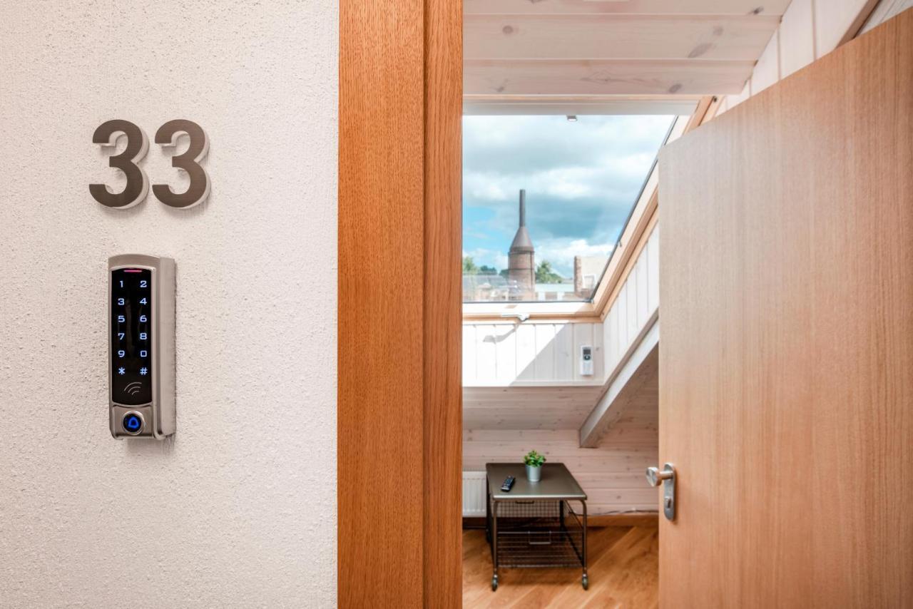 Small Attic Rooms In Kaunas Old Town Bagian luar foto